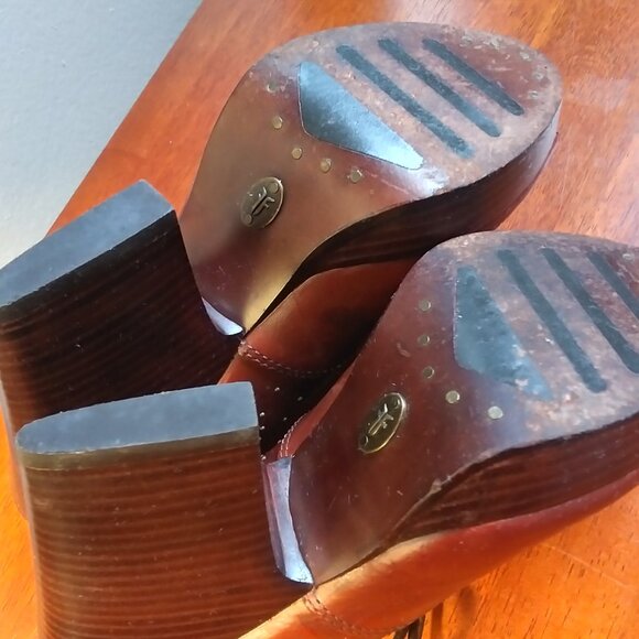 Frye Chelsea Spice Studded Peep Toe Lace Up Platform Heels sz 8M Brown - Picture 16 of 16